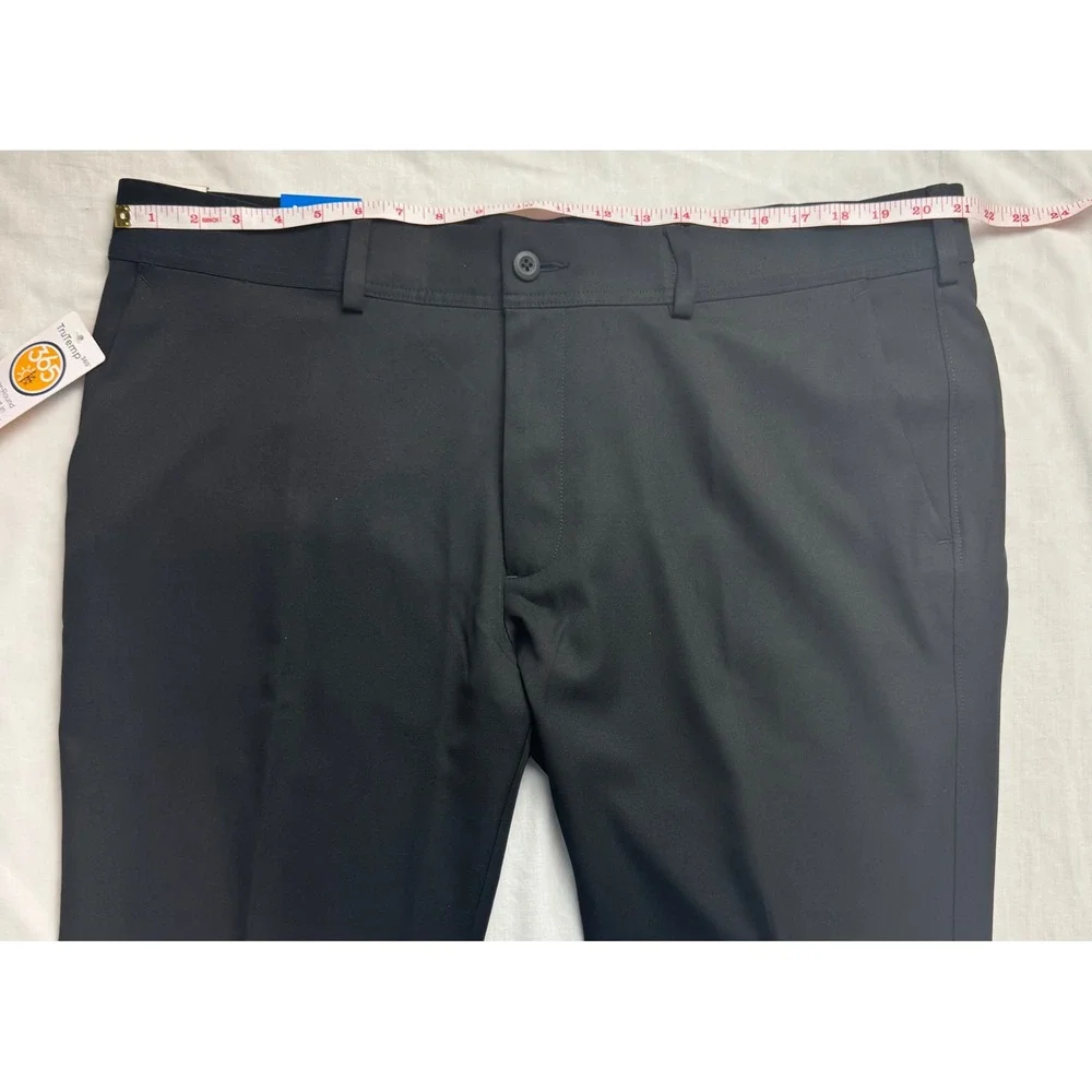 Haggar Mens 365 Modern Flex Pant Black Straight‎ Fit 42W X 30L Gabardine